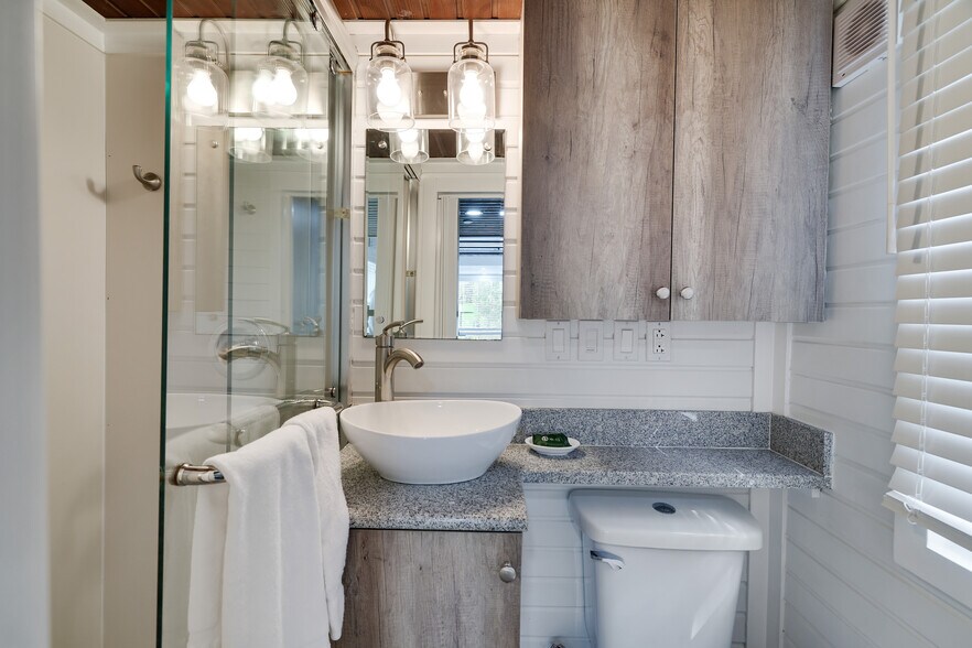 More Photos Of 2624 State Route 534, Albrightsville Hotel For Sale