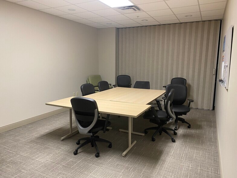 More Photos Of 700 Technology Dr, Charleston Hospital For Sale
