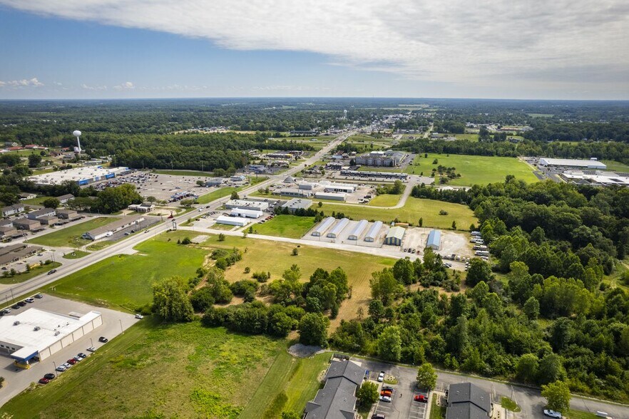 More Photos Of 1631 Mcclain Ave, Scottsburg Self Storage For Sale