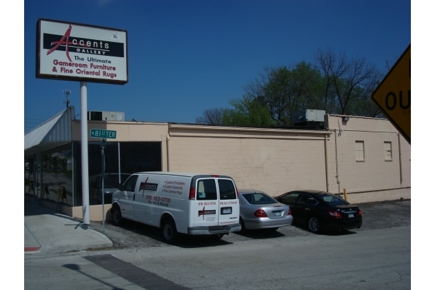 More Photos Of 8121 Wornall Rd, Kansas City Freestanding For Sale