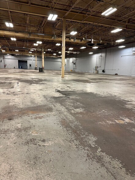 More Photos Of 7500 Shadwell Dr, Roanoke Manufacturing For Lease