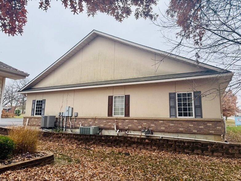 More Photos Of 307 S Jefferson St, Kearney Office For Sale