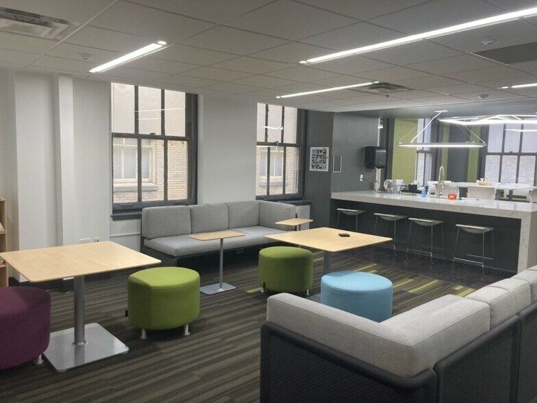 More Photos Of 16-24 N Meridian St, Indianapolis Office For Lease