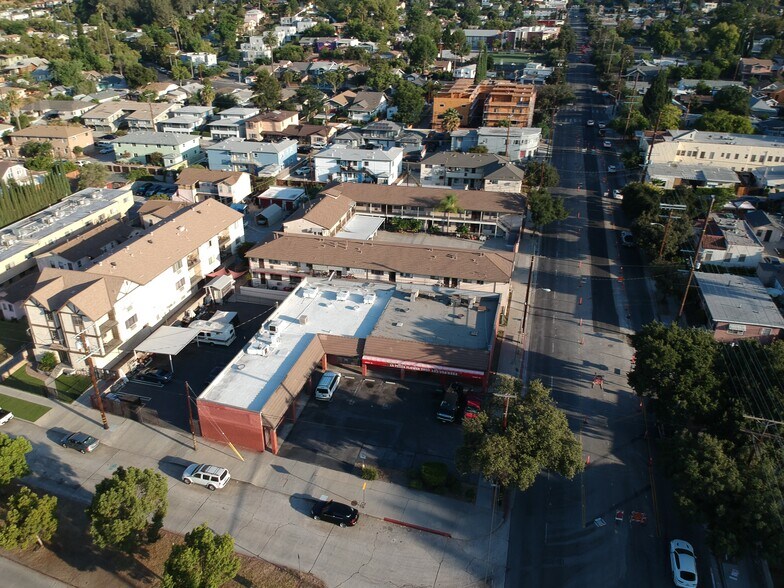 More Photos Of 6801 N Figueroa St, Los Angeles Convenience Store For Sale
