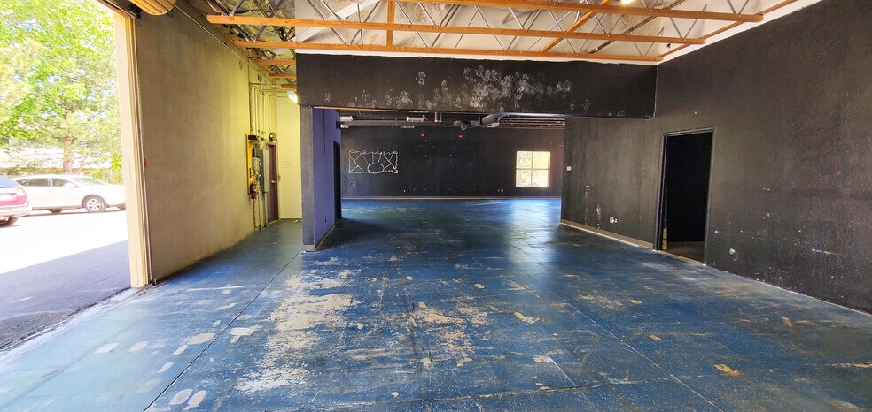 More Photos Of 770-780 Smithridge Dr, Reno Showroom For Lease