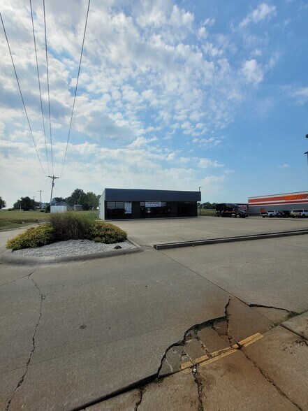 More Photos Of 100 Kingsbury Blvd, Fredericktown Storefront Retail Office For Sale