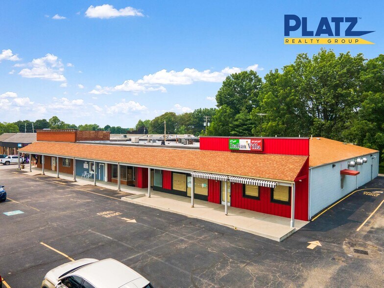 More Photos Of Mew Middletown Plaza, New Middletown Unknown For Lease