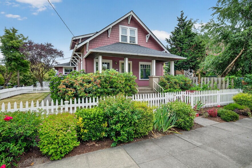 More Photos Of 8606 SE 17th Ave, Portland Office For Lease