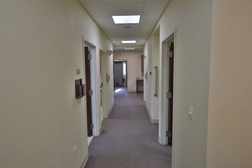 More Photos Of 10741-10745 W 165th St, Orland Park Office For Sale