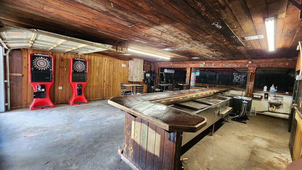More Photos Of 6225 Greens Rd, Humble Bar For Lease