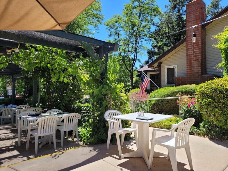 More Photos Of 2224 Main St, Julian Restaurant For Sale