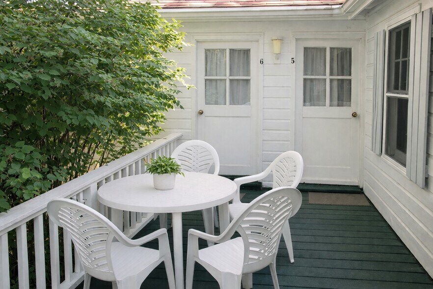 More Photos Of 9 Solway Rd, Saugerties Specialty For Sale