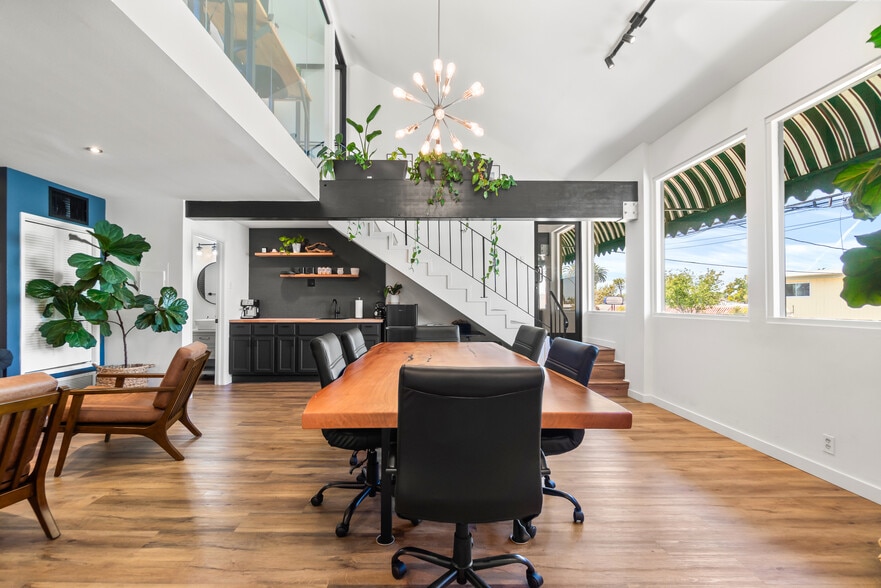 More Photos Of 2734 E Broadway, Long Beach Loft Creative Space For Sale