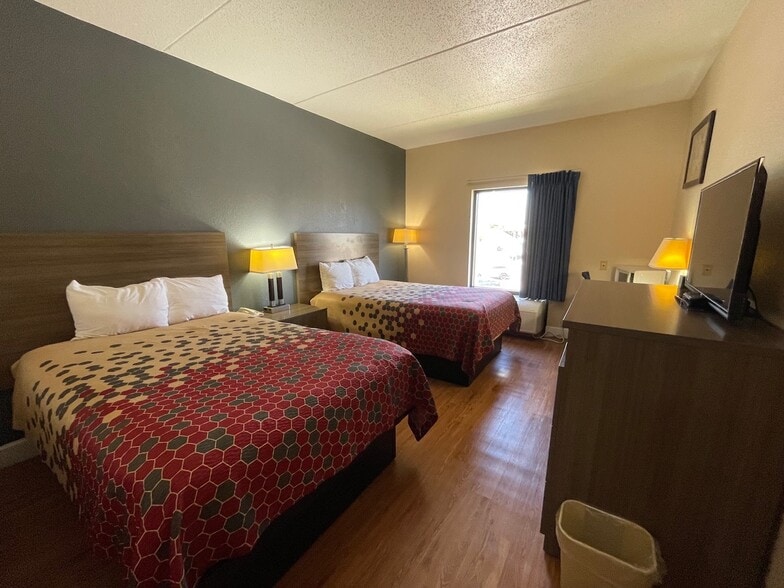 More Photos Of 150 Browns Ferry Rd, Chattanooga Hotel For Sale