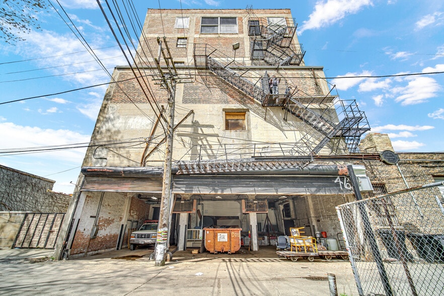 More Photos Of 7411 S Stony Island Ave, Chicago Warehouse For Sale