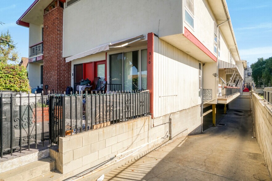 More Photos Of 310 S Eucalyptus Ave, Inglewood Apartments For Sale