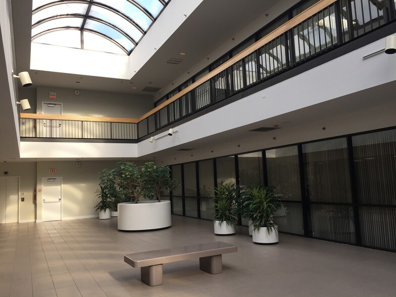 More Photos Of 133 Franklin Corner Rd, Lawrenceville Office For Lease