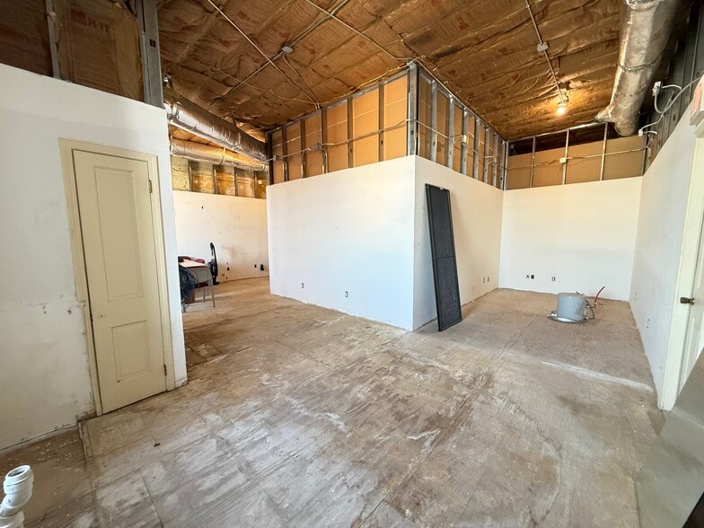 More Photos Of 506 W Will Rogers Blvd, Claremore Storefront For Sale