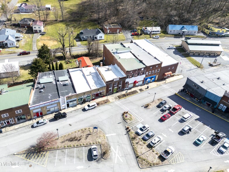 More Photos Of 139 Town Square St, Glade Spring Restaurant For Sale