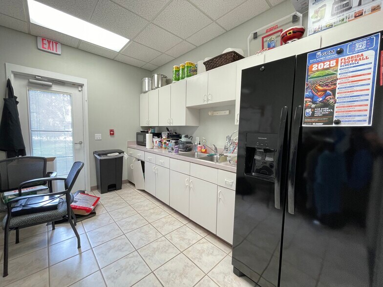 More Photos Of 2246 NW 40th Ter, Gainesville Office For Lease