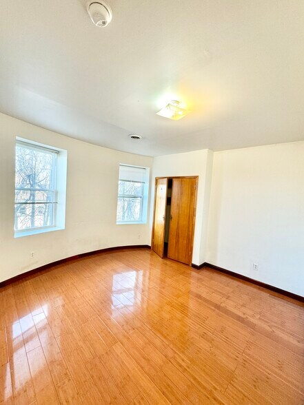 More Photos Of 125 Stratford Ave, Pittsburgh Apartments For Sale