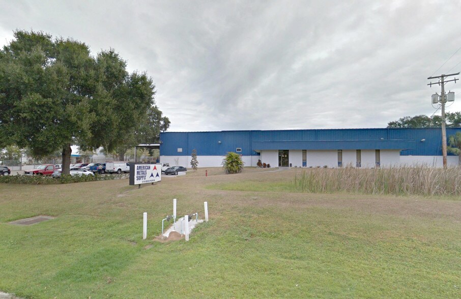 More Photos Of 3119 Queen Palm Dr, Tampa Warehouse For Sale