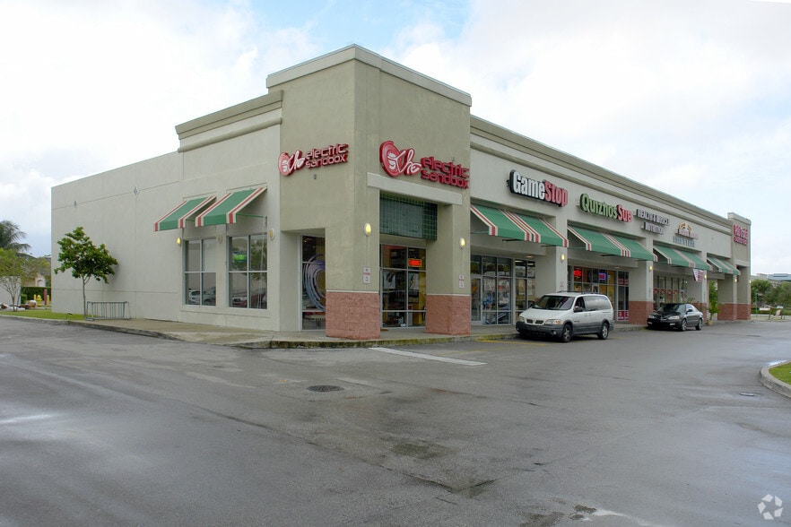More Photos Of 14138-14150 SW 8th St, Miami General Retail For Lease