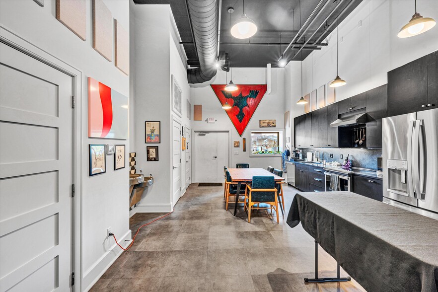 More Photos Of 109 Campbell Ave SW, Roanoke Apartments For Sale