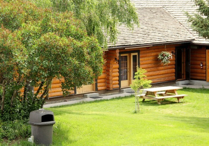 More Photos Of 1414 Cariboo Hwy, Clinton Hotel For Sale