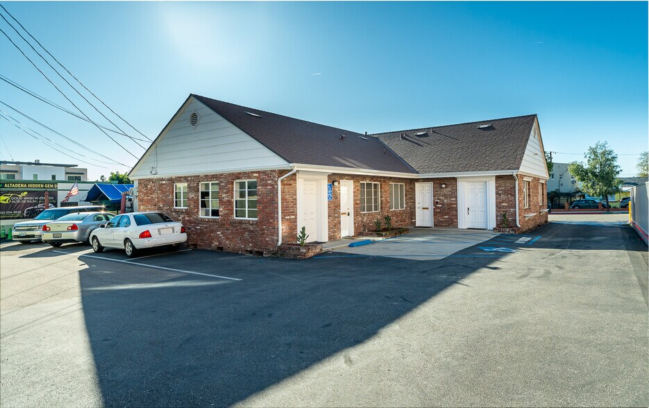 More Photos Of 2028 Lake Ave, Altadena Medical For Lease