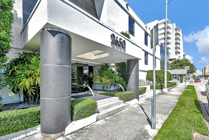 More Photos Of 2650 SW 27th Ave, Miami Office For Sale