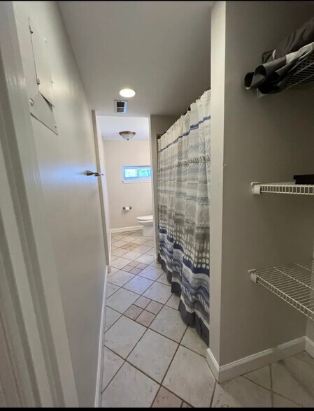 More Photos Of 2212-2214 Boston St, Baltimore Office Residential For Sale