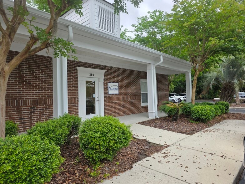 Primary Photo Of 23 Plantation Park Dr, Bluffton Office For Lease