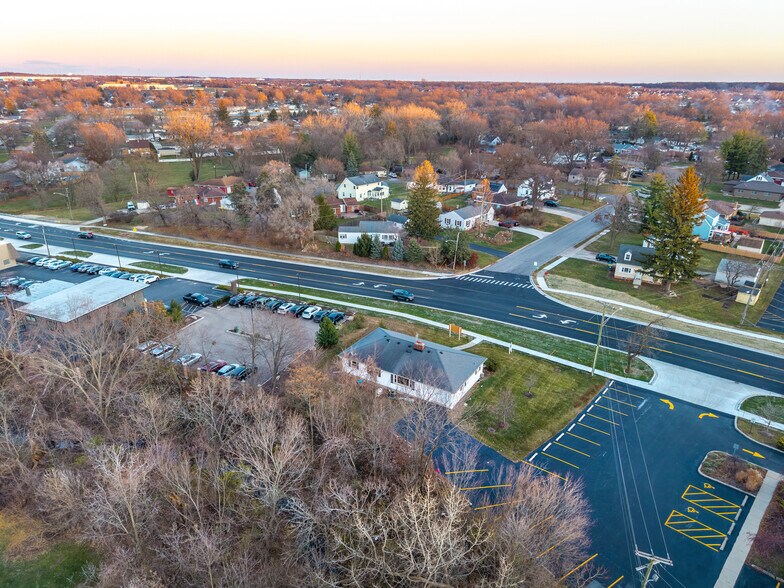 More Photos Of 704 E 9th St, Lockport Medical For Lease