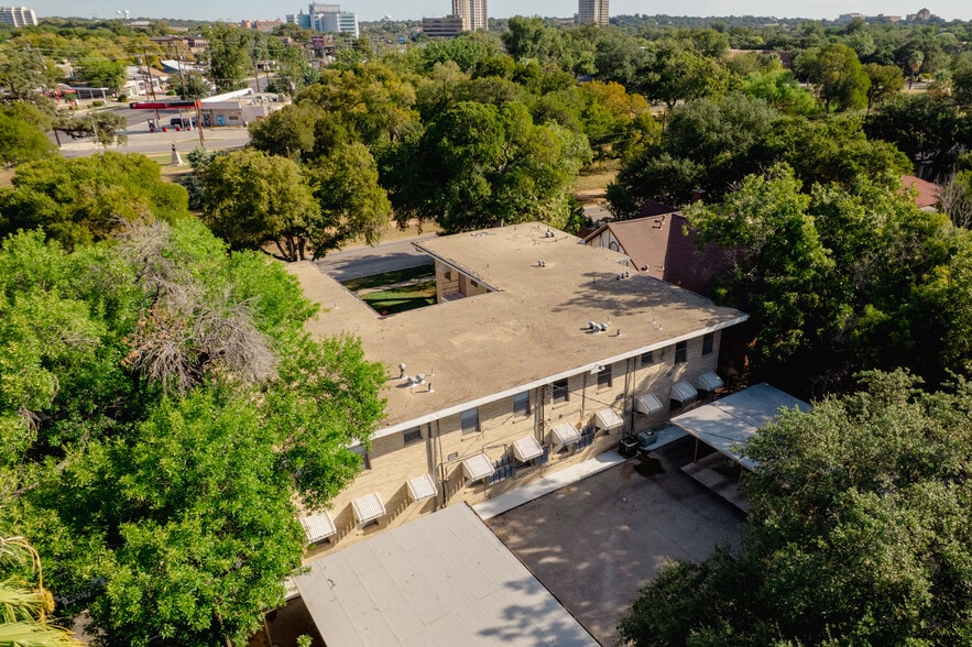 More Photos Of 118 Funston Pl, San Antonio Apartments For Sale