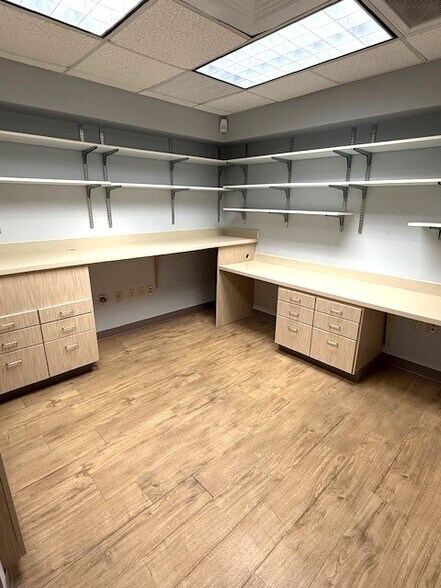 More Photos Of 4531 N Davis Hwy, Pensacola Medical For Lease