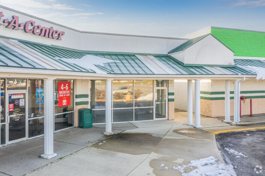 More Photos Of 101-123 Blossom Centre Blvd, Willard Storefront For Lease