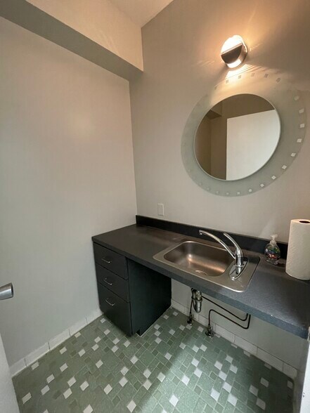 More Photos Of 4919 Bethesda Ave, Bethesda Loft Creative Space For Lease