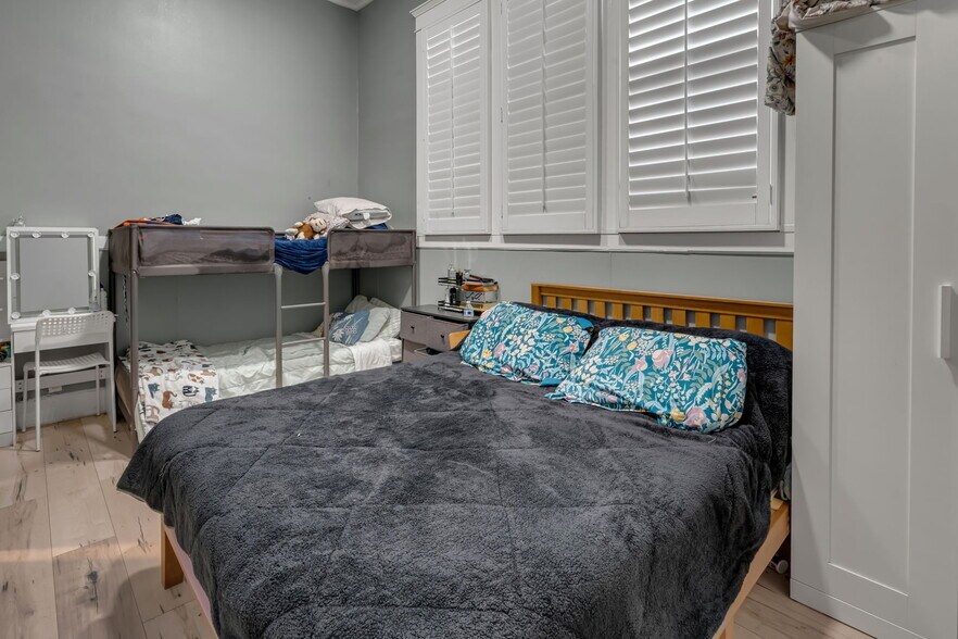 More Photos Of 1100 Lorena St, Los Angeles Religious Facility For Sale