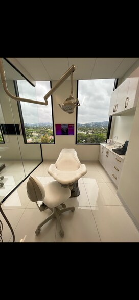 More Photos Of 9737-9777 Wilshire Blvd, Beverly Hills Office Residential For Lease