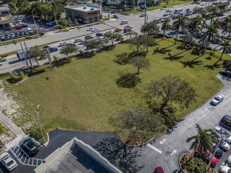 More Photos Of 1175 S Federal Hwy, Pompano Beach Bank For Sale