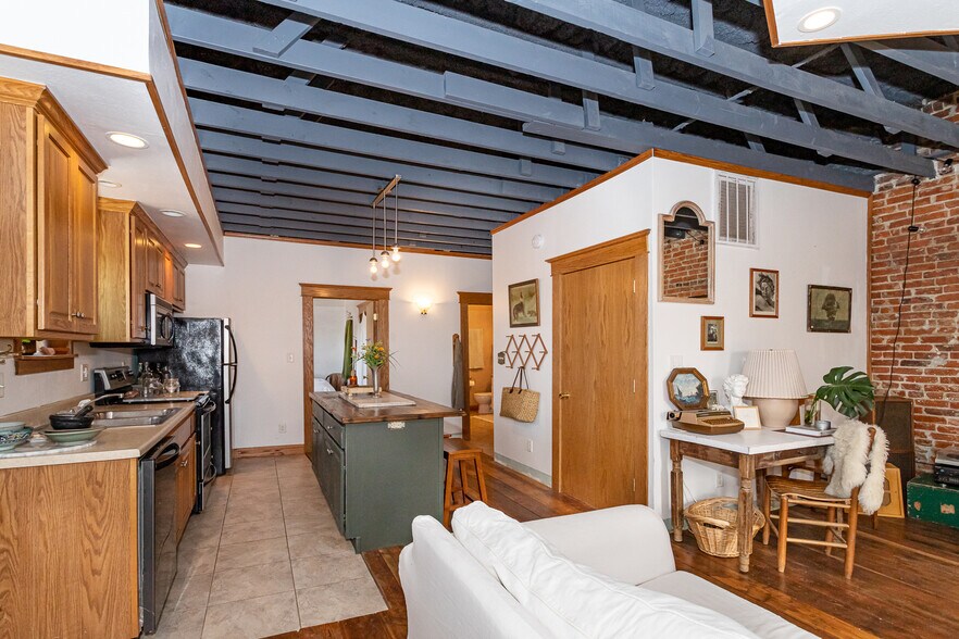 More Photos Of 611 Main St, Jewell Storefront Retail Residential For Sale