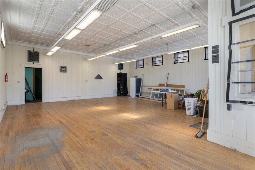 More Photos Of 6 Dawson St, Milton Storefront Retail Residential For Sale