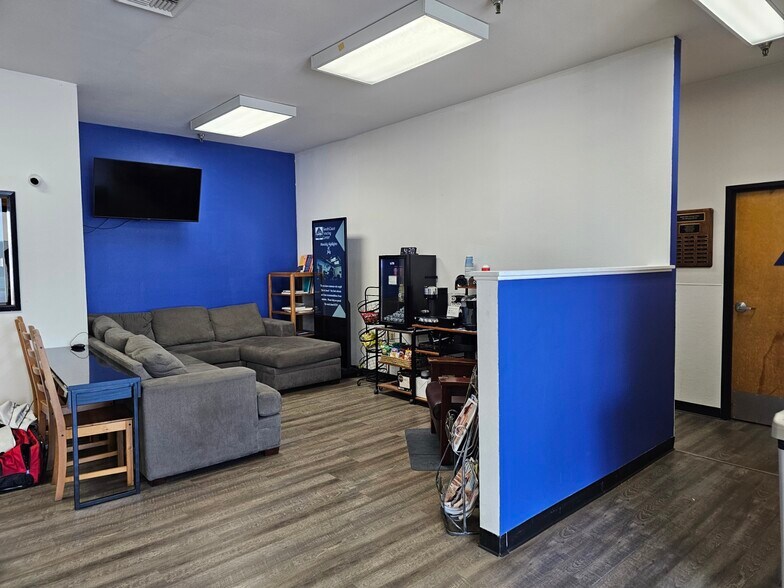 More Photos Of 3518 Lake Center Dr, Santa Ana Warehouse For Lease