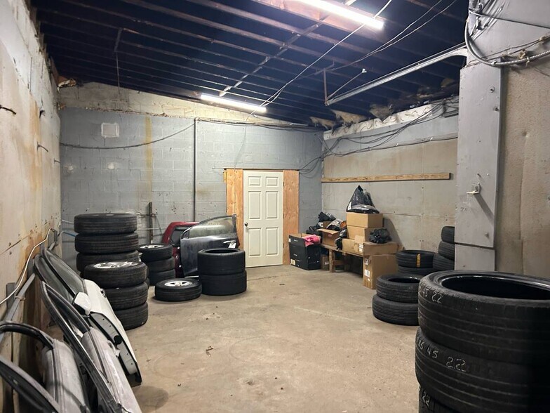 More Photos Of 22 Pershing Ave, Poughkeepsie Warehouse For Sale