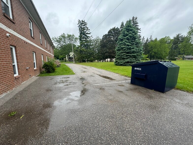 More Photos Of 725 Gibralter St, Norfolk Flex For Sale