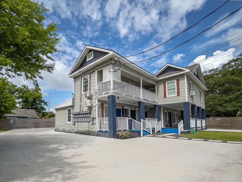 Primary Photo Of 7124 Avenue F, Houston Apartments For Sale