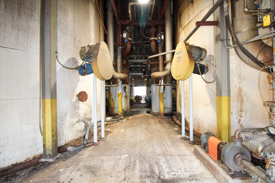 More Photos Of 6059 159th St, Galva Food Processing For Sale