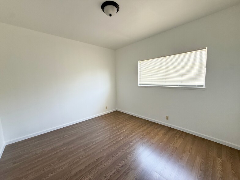 More Photos Of 1430-1436 45th Ave, Oakland Apartments For Sale