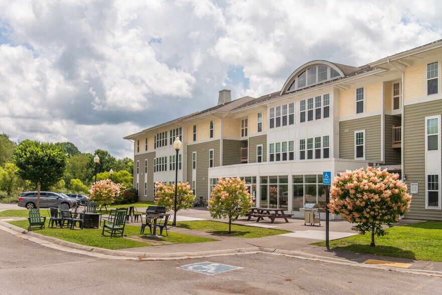 More Photos Of 5606 Campus Ridge Dr, Wise Multifamily For Sale